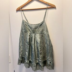 BCBG sleeveless 100% Silk, Sage Green Blouse, Size Medium